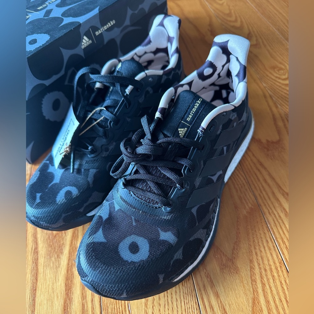 Brand new in box adidas marimekko running shoes supernova women sz 6.5